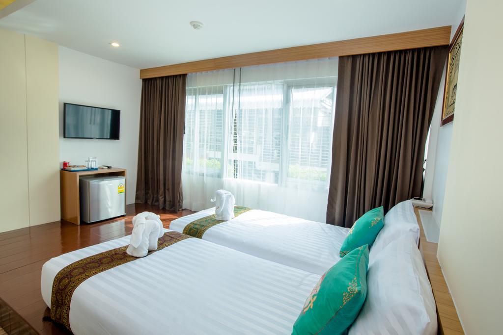Patong Landmark Hotel Habitación foto