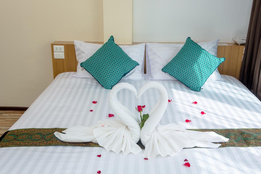 Patong Landmark Hotel Habitación foto