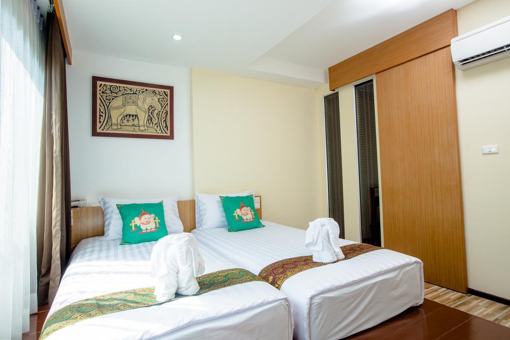 Patong Landmark Hotel Habitación foto