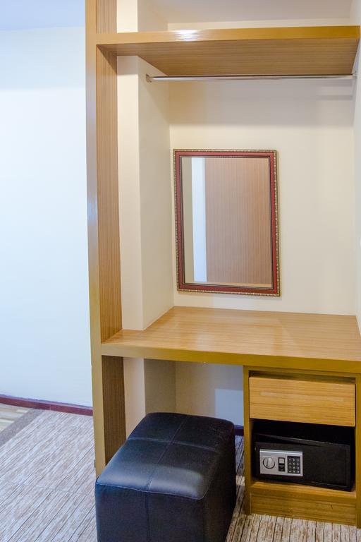 Patong Landmark Hotel Habitación foto